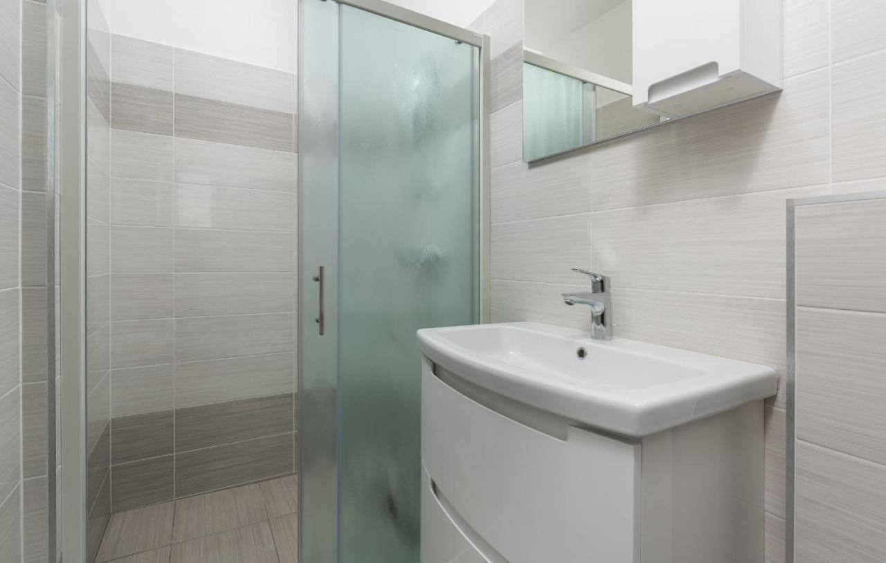 Villa Buroli With Pool, Sauna And Jacuzzi Exterior foto