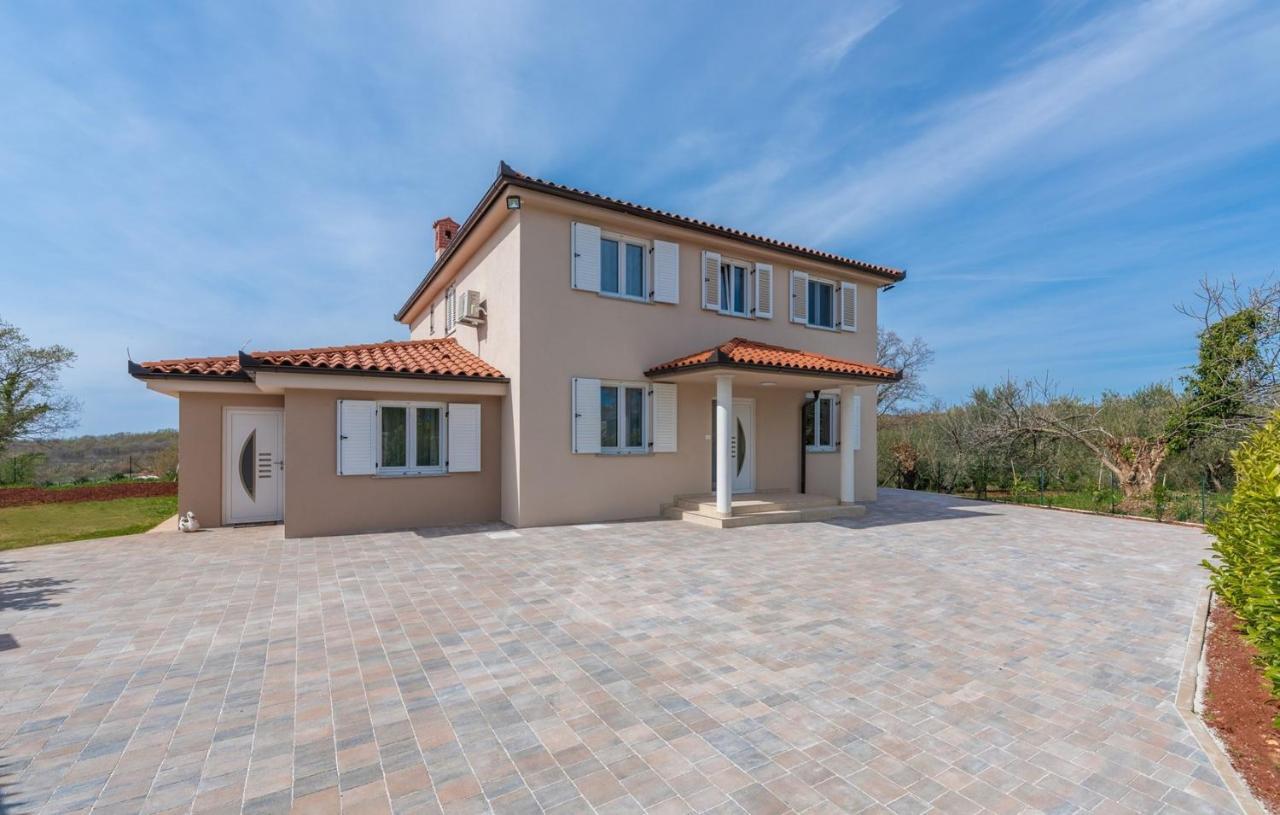 Villa Buroli With Pool, Sauna And Jacuzzi Exterior foto