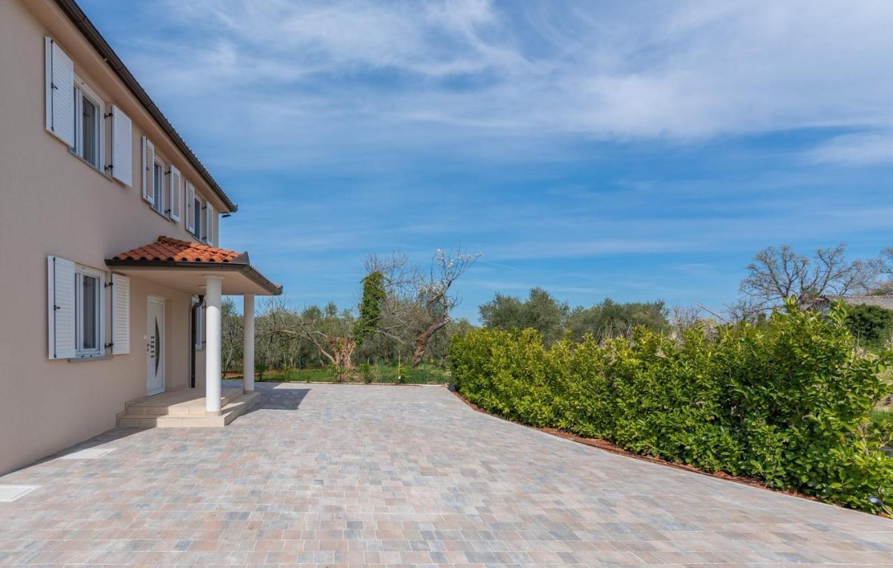 Villa Buroli With Pool, Sauna And Jacuzzi Exterior foto