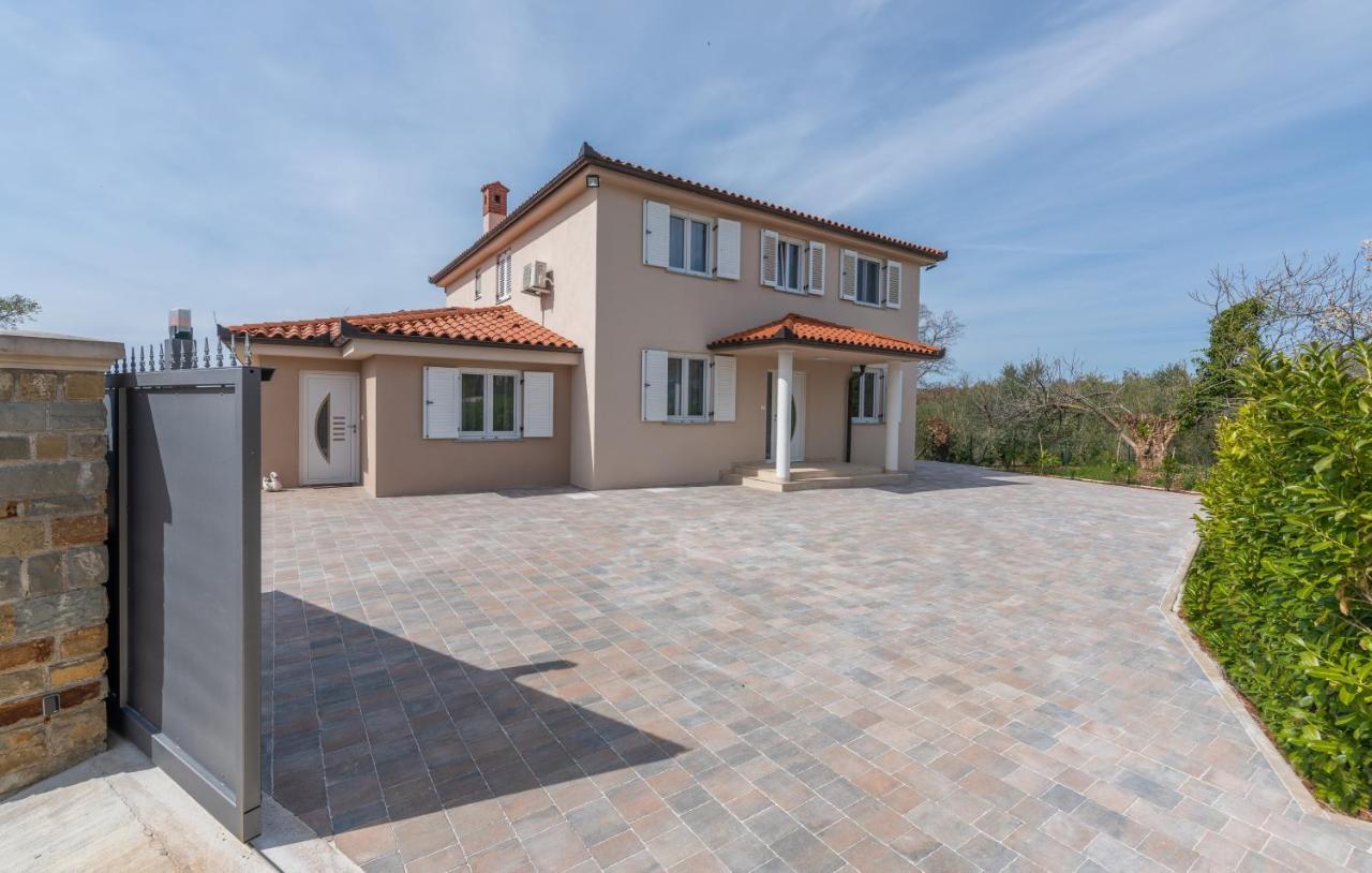 Villa Buroli With Pool, Sauna And Jacuzzi Exterior foto