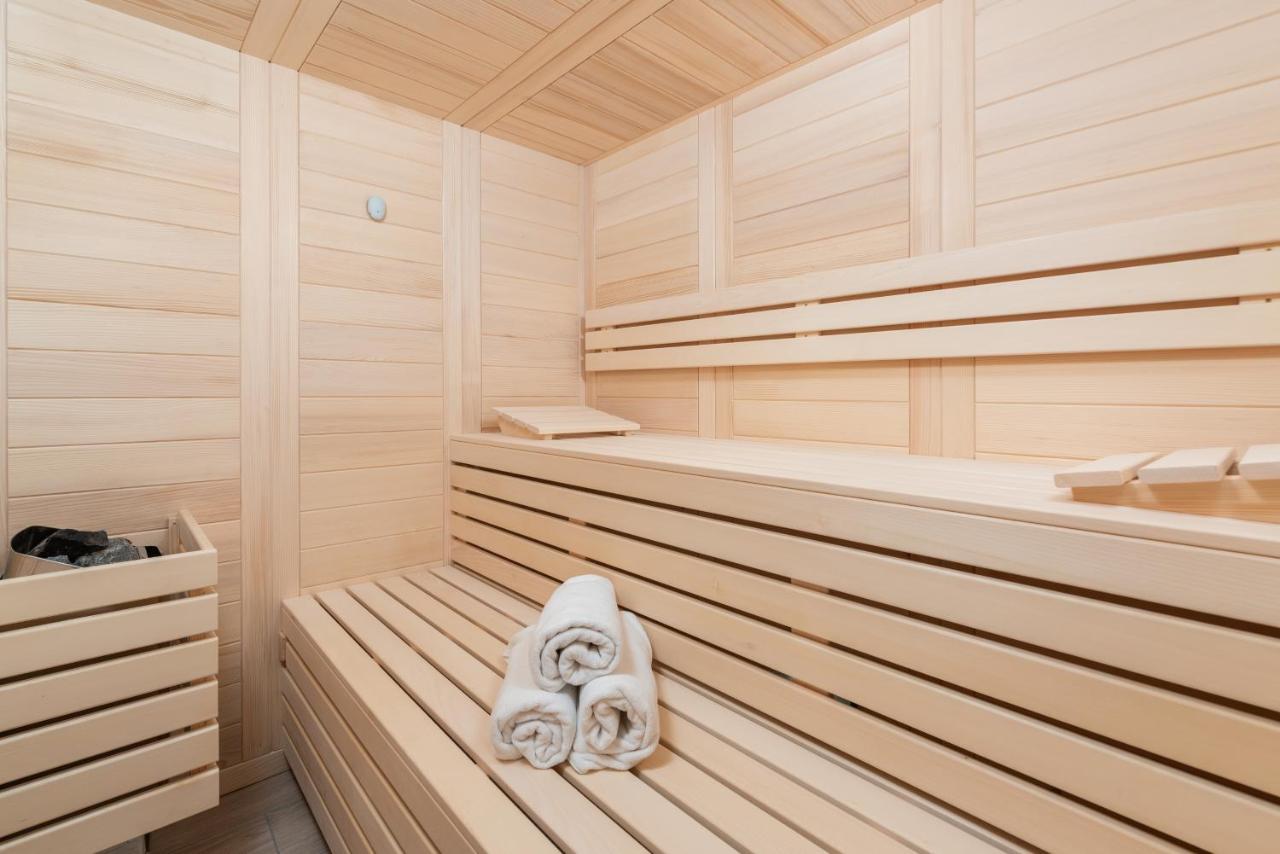 Villa Buroli With Pool, Sauna And Jacuzzi Exterior foto
