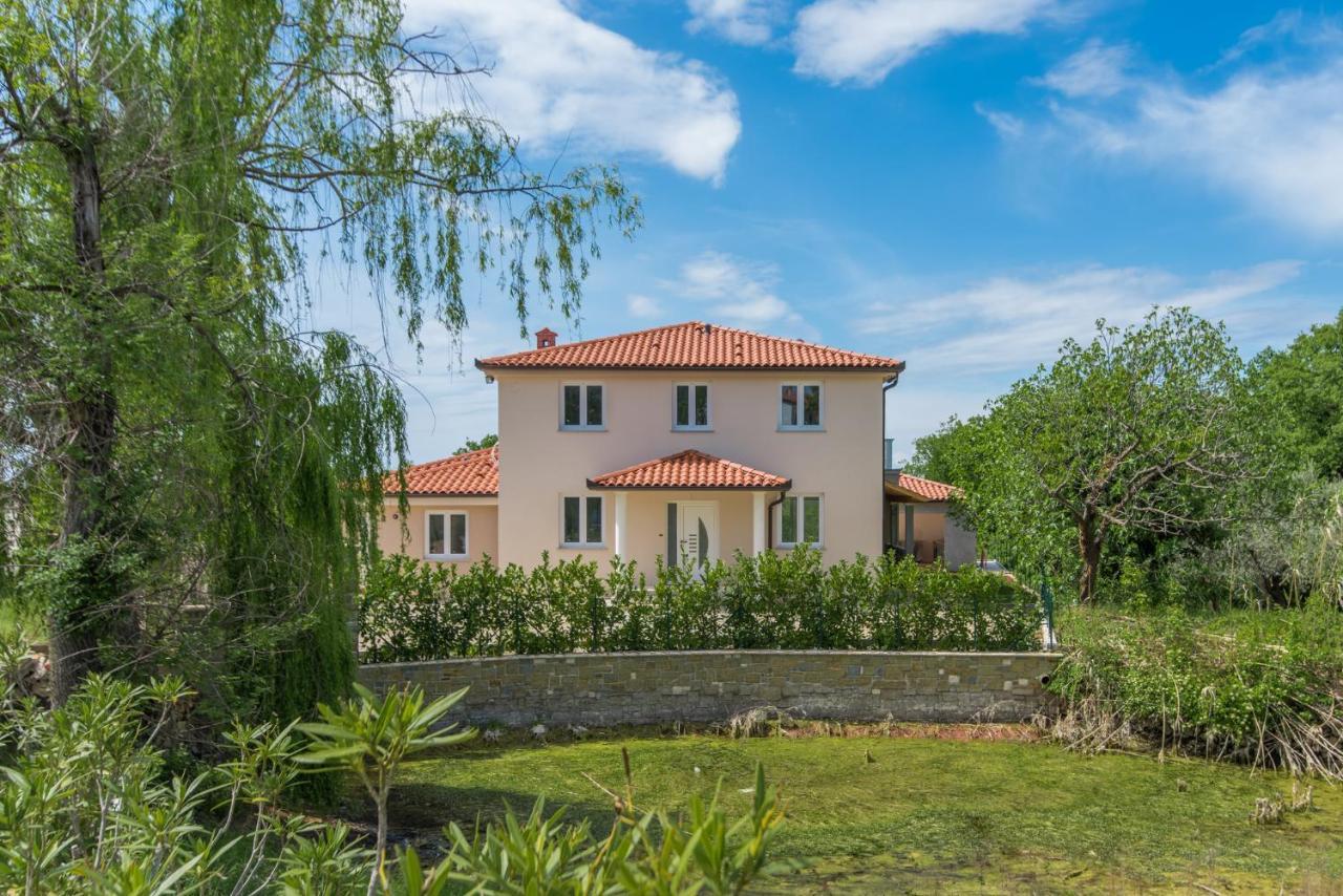 Villa Buroli With Pool, Sauna And Jacuzzi Exterior foto