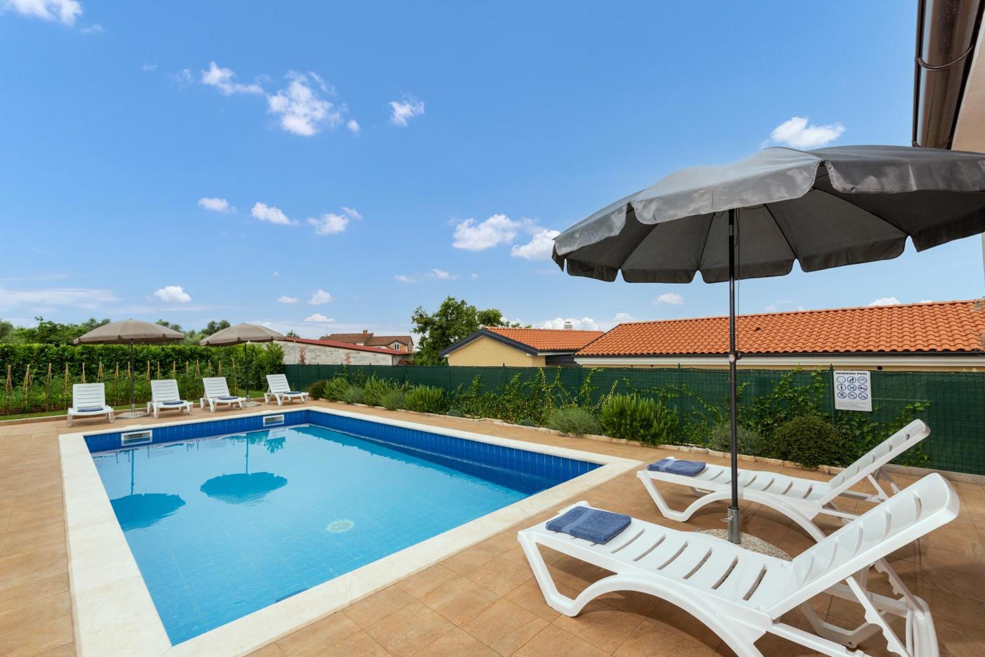 Villa Buroli With Pool, Sauna And Jacuzzi Exterior foto