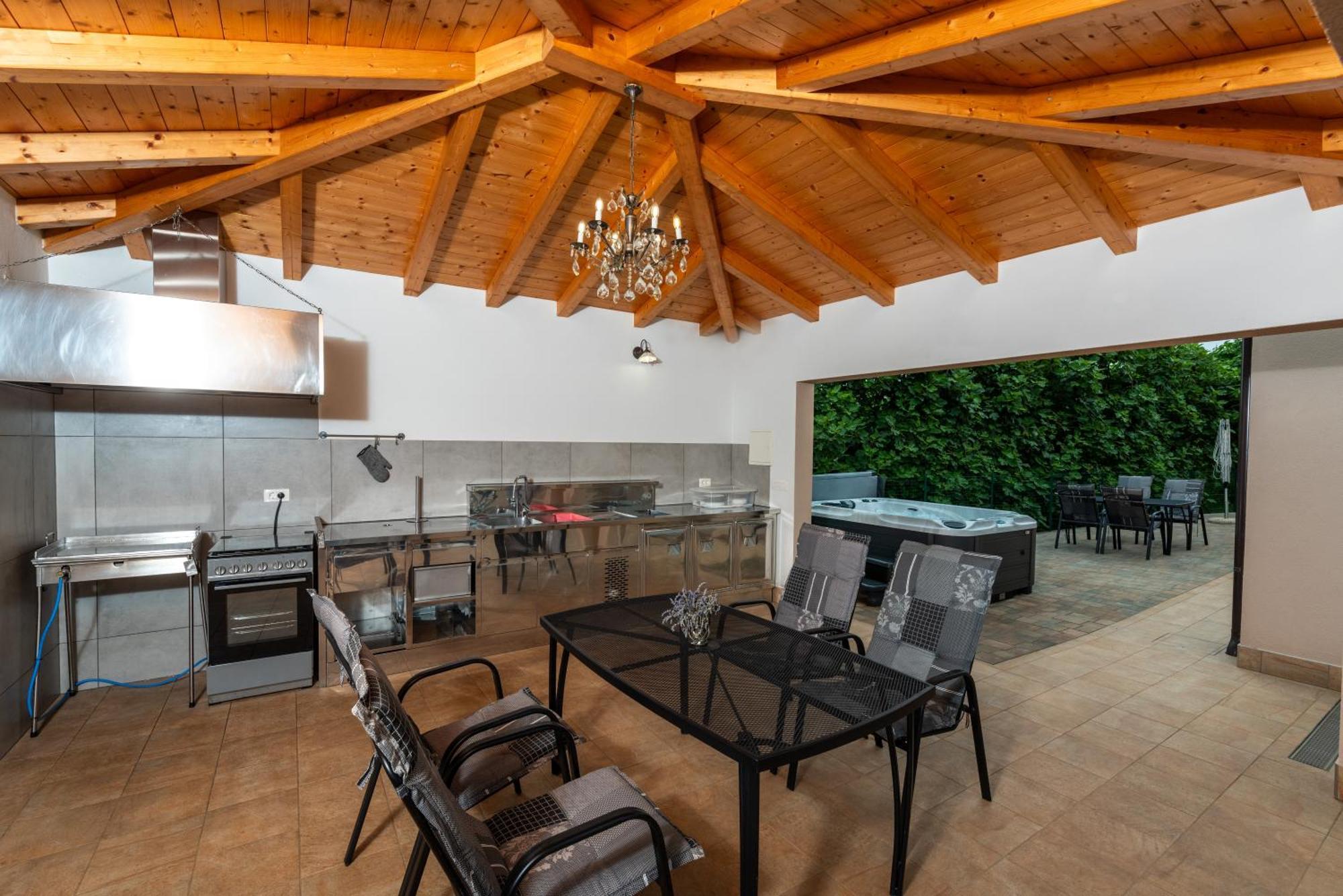 Villa Buroli With Pool, Sauna And Jacuzzi Exterior foto