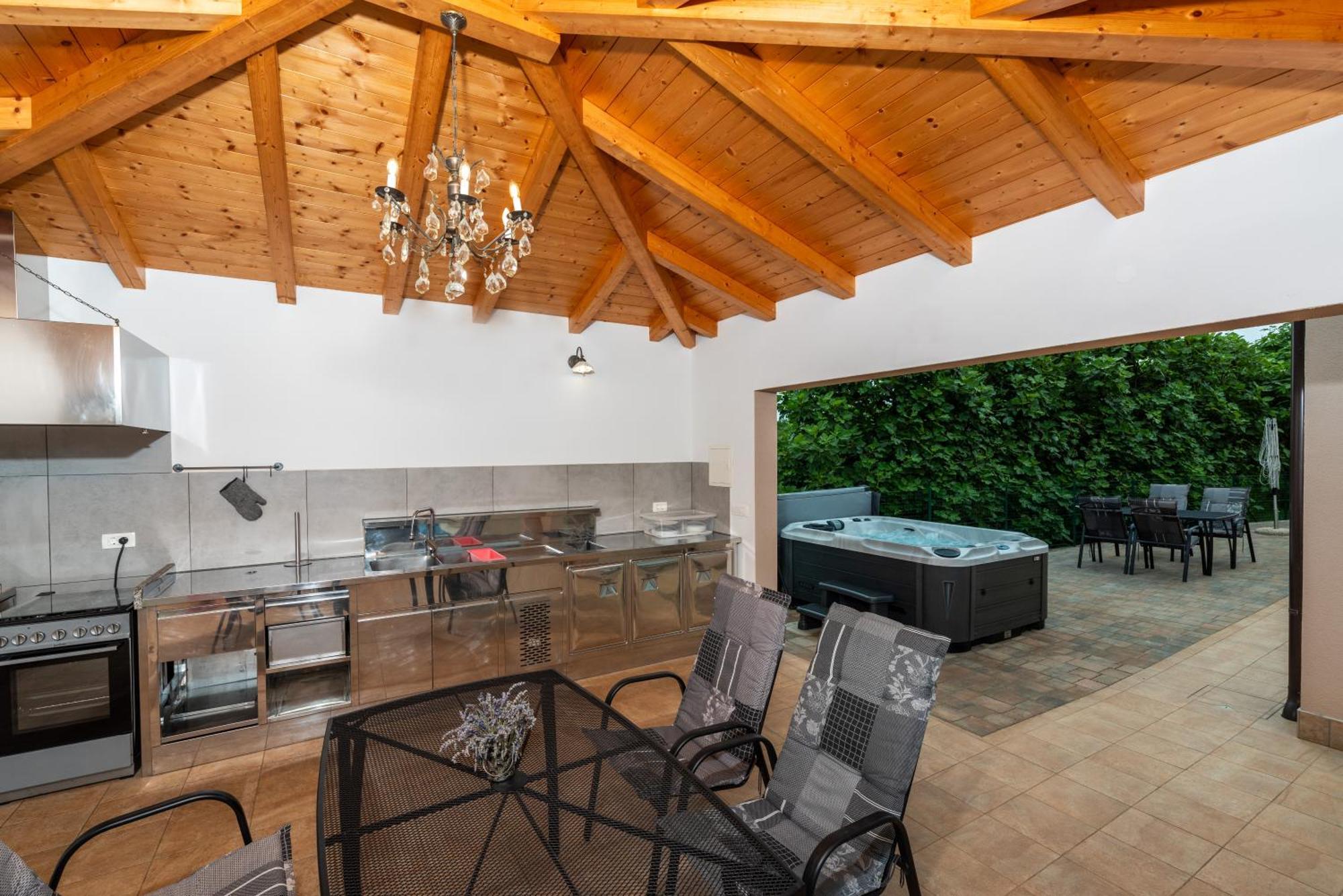 Villa Buroli With Pool, Sauna And Jacuzzi Exterior foto